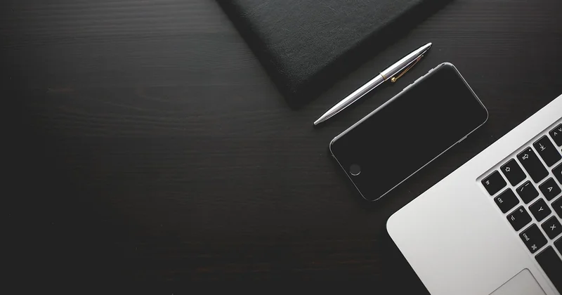 Wie Sie Sonderzeichen auf dem Smartphone eingeben