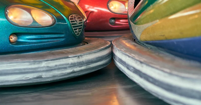 Defektes Auto verkaufen: Was gehört in den Kaufvertrag?